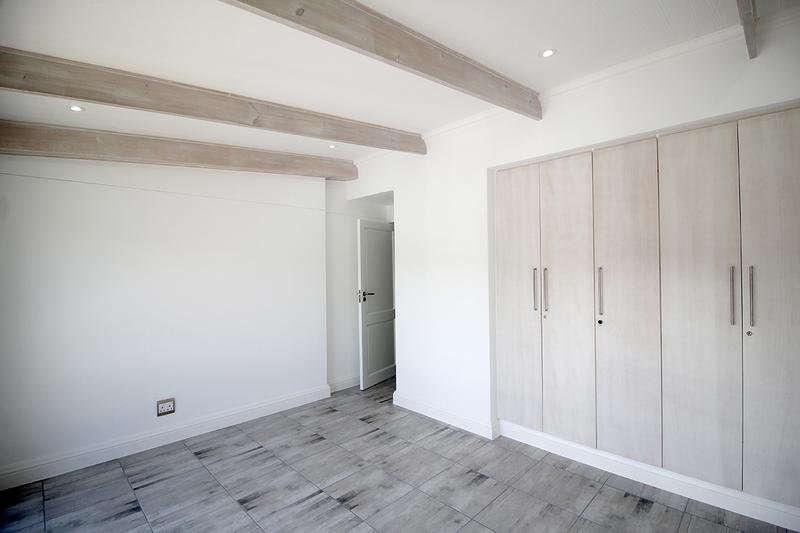 8 Bedroom Property for Sale in Reebok Western Cape